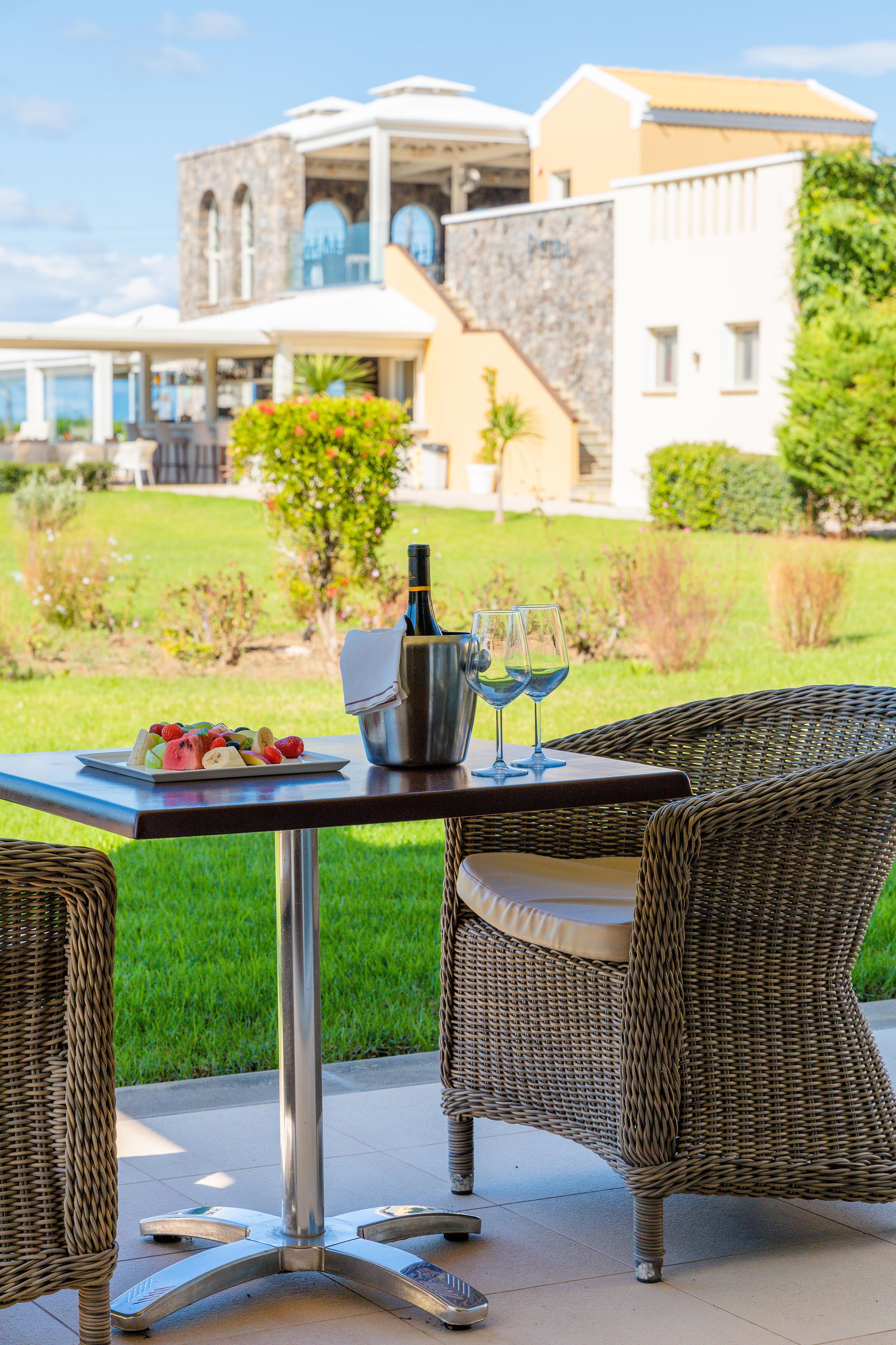 Restia Suites Exclusive Resort (Adults Only) أخارافي المظهر الخارجي الصورة